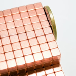 Aimants cubes Néodyme: C-5 x 5 x 5 mm  (Ni-Cu-Cu) Cuivre